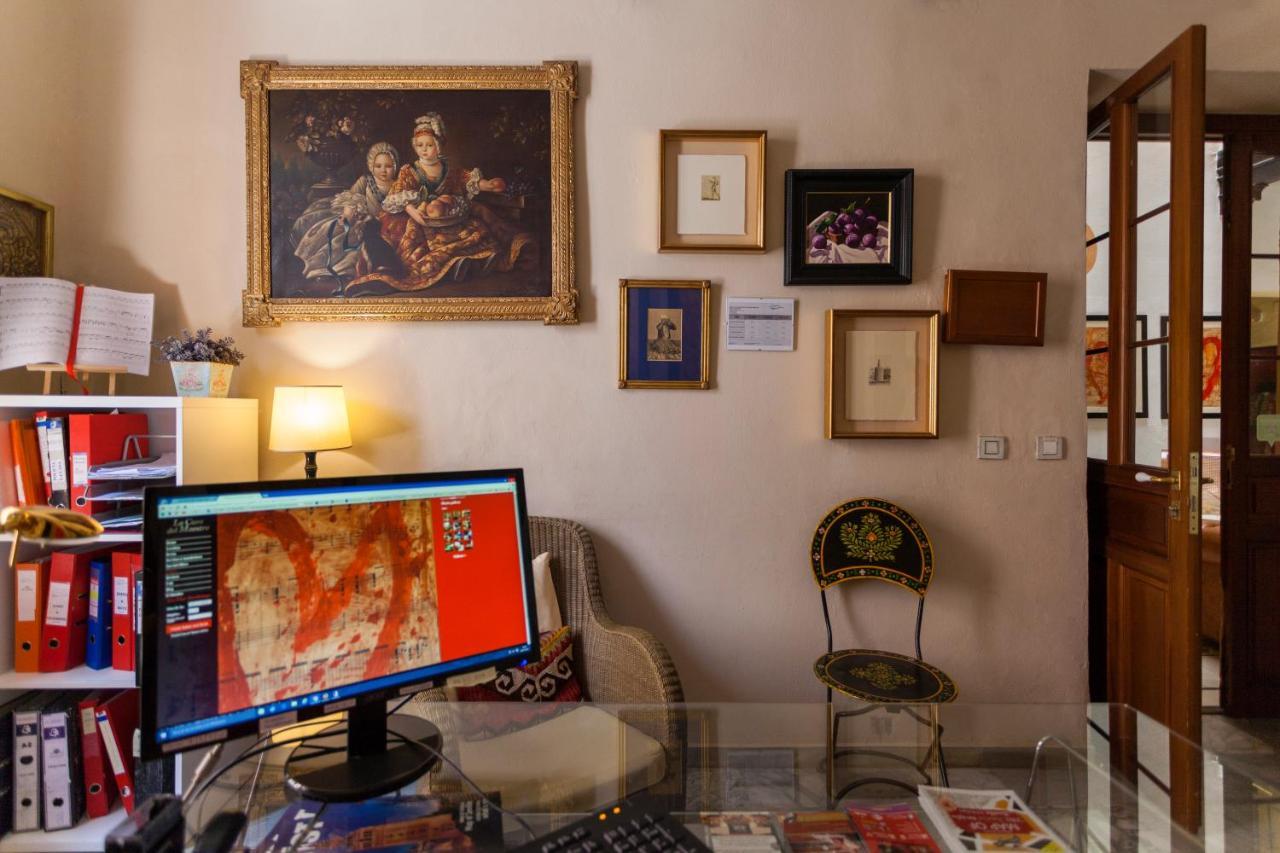 La Casa Del Maestro Boutique Hotel Sevilla Eksteriør billede